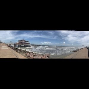 Meet your Posher, Melani